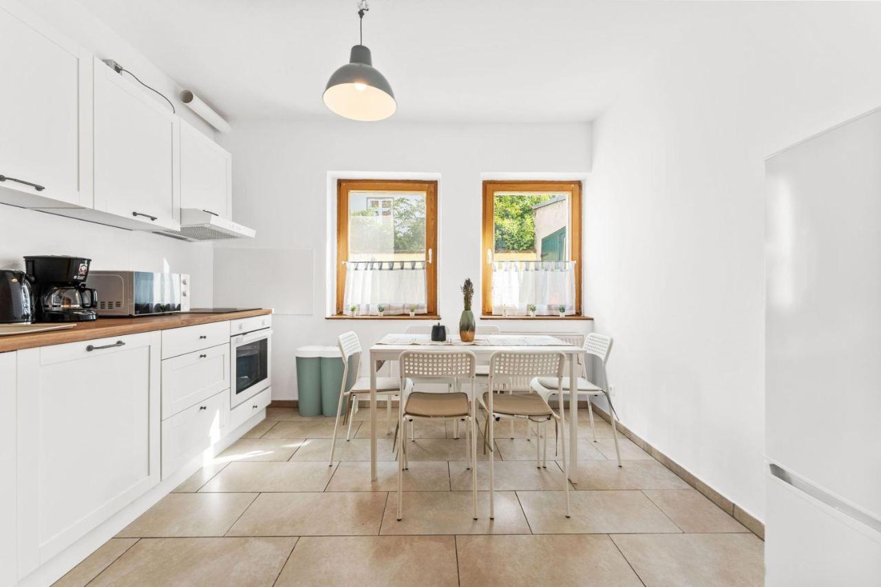 Chic & Modern Apartment Juterbog Bagian luar foto