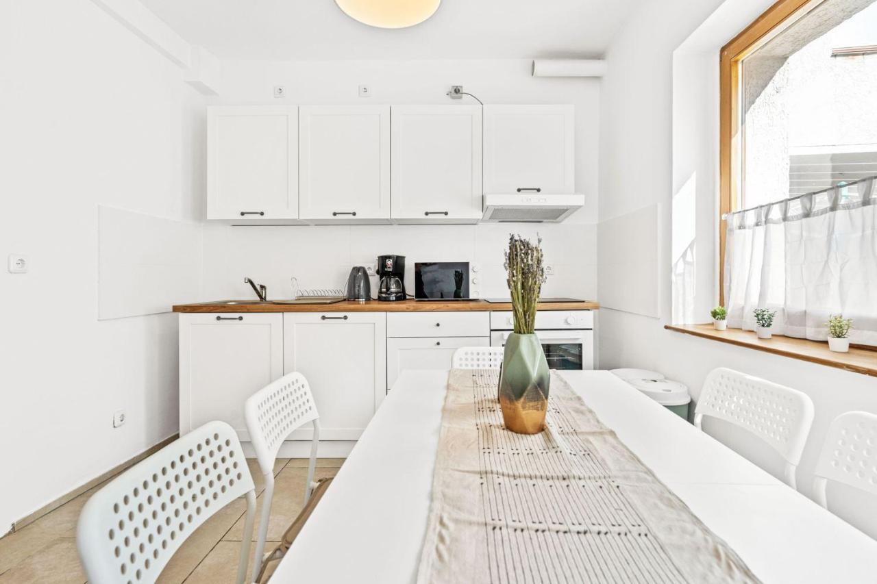 Chic & Modern Apartment Juterbog Bagian luar foto